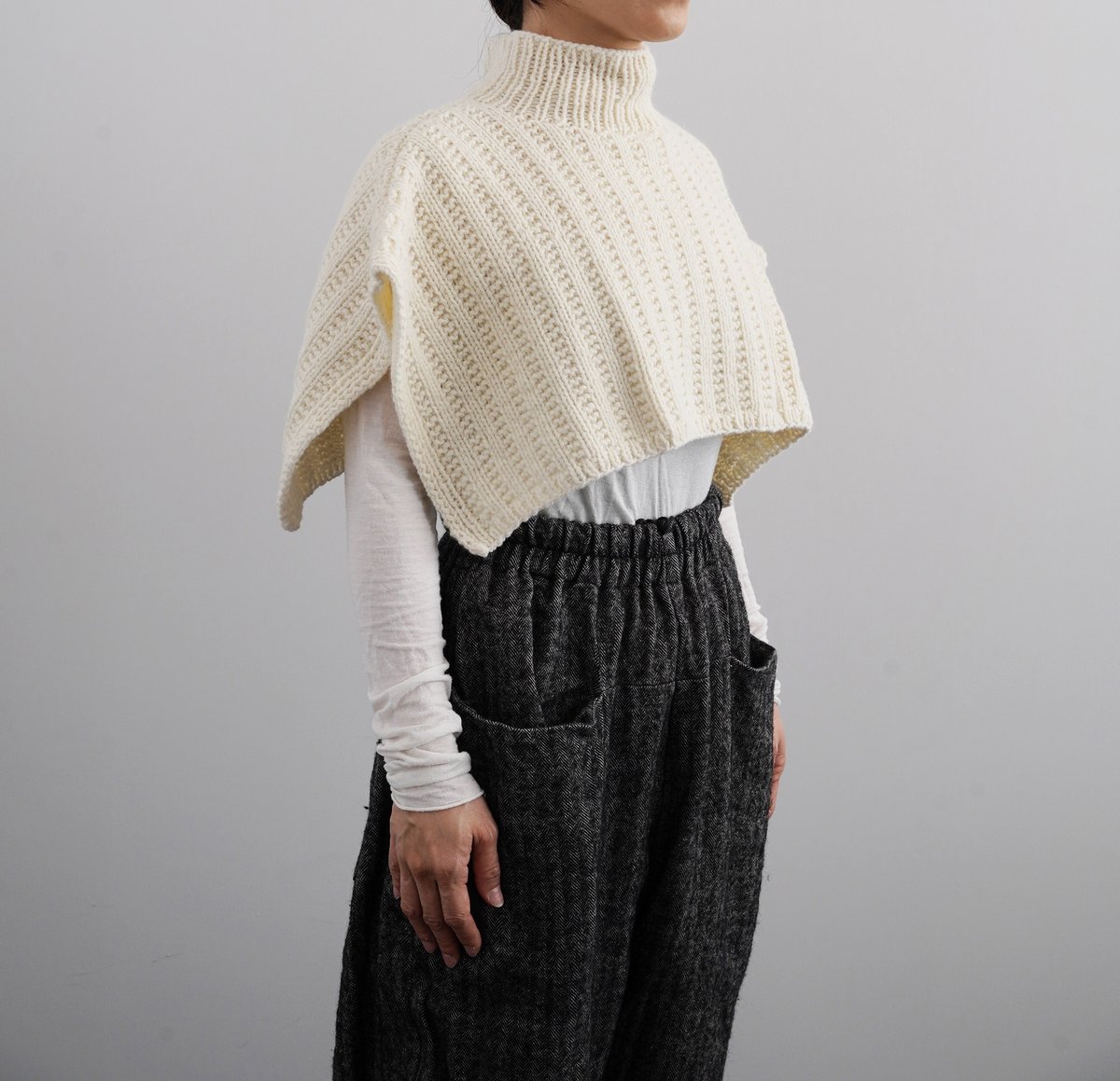 新品タグ付◆ヤマダヤ Aga ハイネック ケープレイヤード ケープニット DARUMA ハイネックケープ | ニットショップまつや