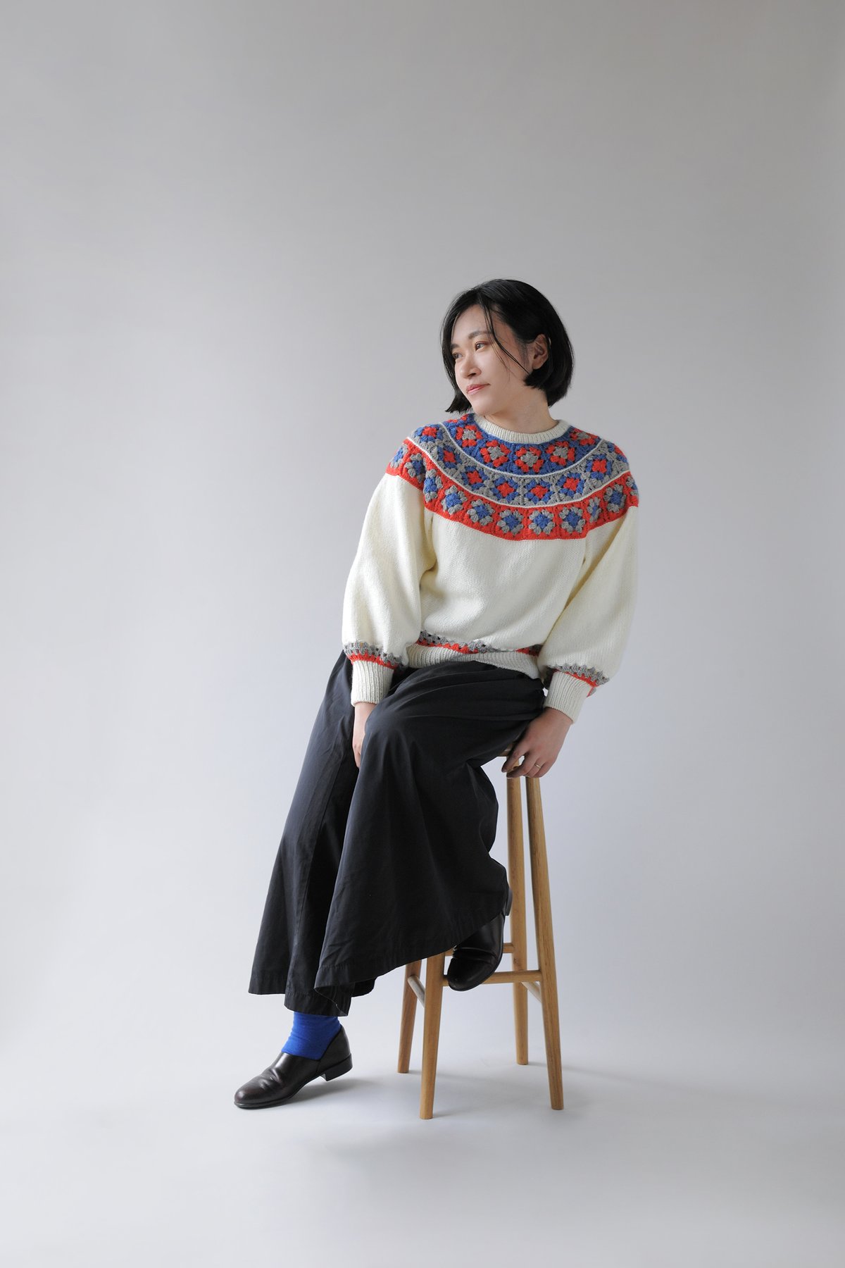 112（藤本奈々子）のグラニースクエアで作るヨークセーターキット