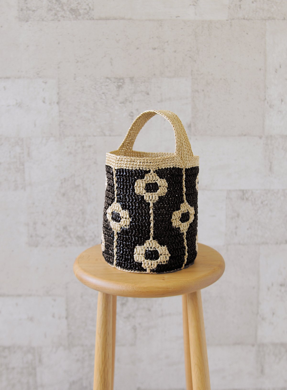 ハマナカ レザー底タイプシリーズ モザイク編みのワンハンドルバッグ