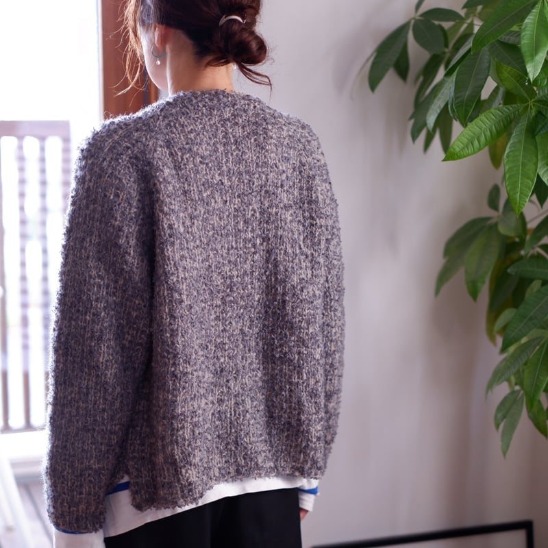 新品タグ付き ヤッコマリカルド カシミヤカーディガン ウール ゆったり 羽織り 新品タグ付き ヤッコマリカルド カシミヤカーディガン ウール ゆったり