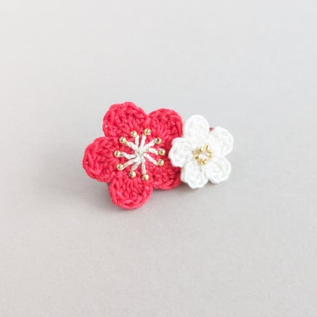 梅の花　二輪　ベビーヘアクリップ　全2色