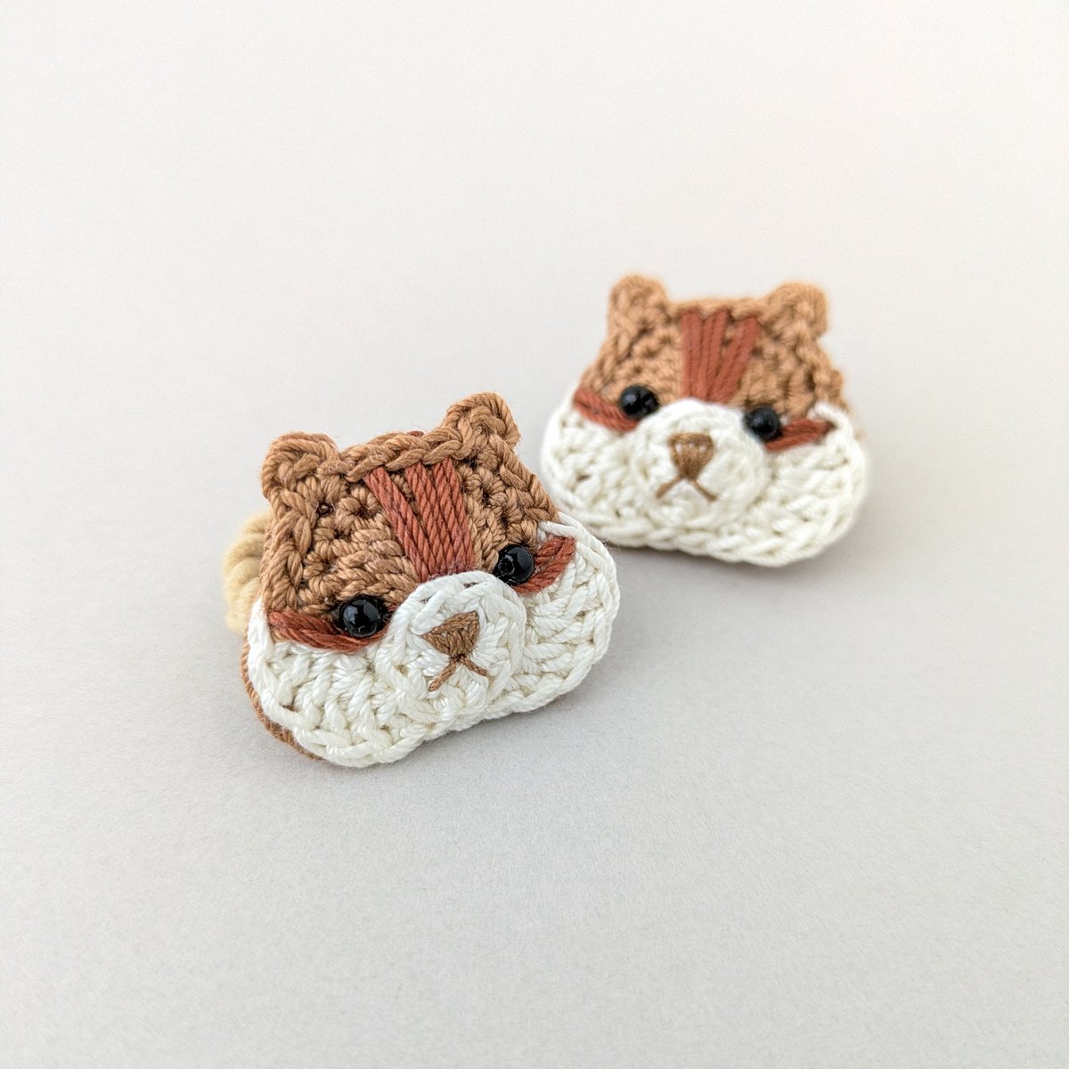 【ひょっこりリスさん】ベビーヘアクリップ ヘアゴム ひょっこりリスさん】ベビーヘアクリップ ヘアゴム ひょっこりリスさん