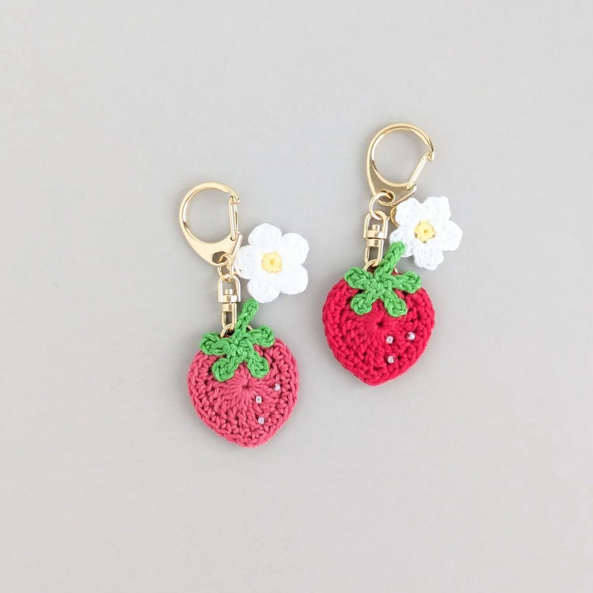 いちごと花のキーホルダー | yukotto's STORE
