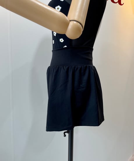 インナーパンツ内蔵フレアーショートパンツ