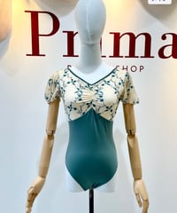 フレアースリーブ　刺繍レオタード