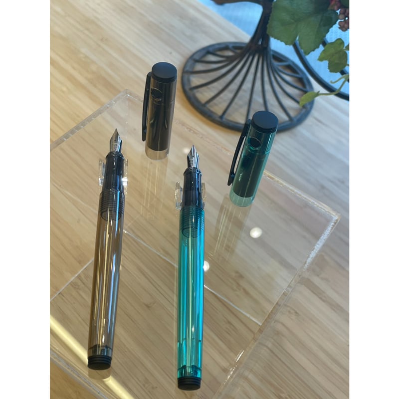 予約販売】パイロット フレンドショップオリジナル万年筆 LIGHTVE