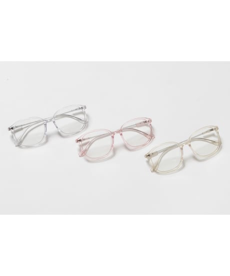 Clear glasses / pink