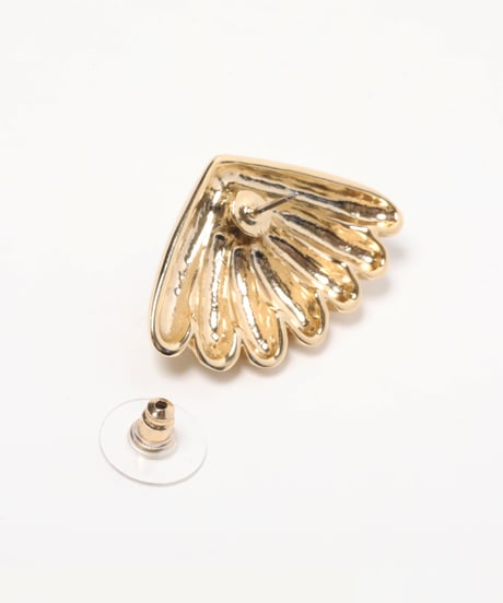 Shell earring / pierce / gold