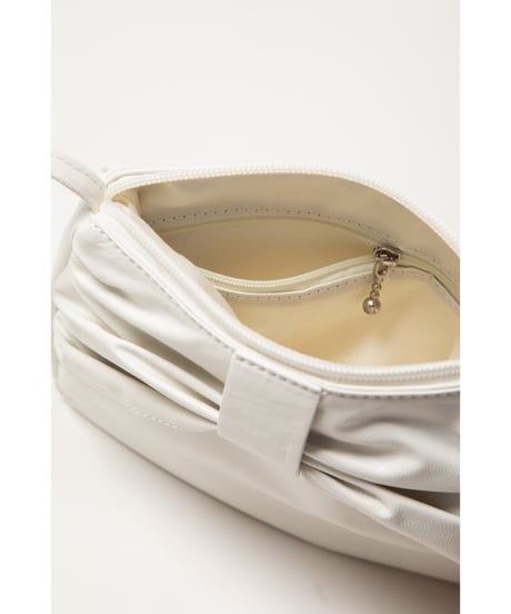 Ribbon leather shoulder bag / white