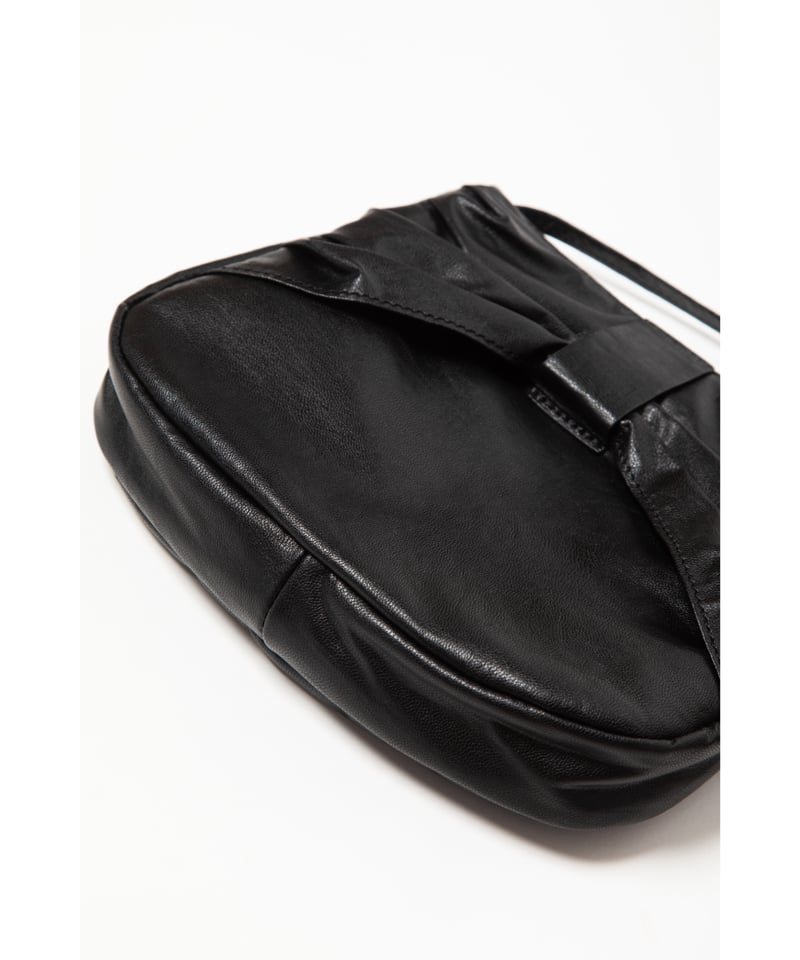 Ribbon leather shoulder bag / black | Tostalgic Ribbon leather shoulder bag / black | Tostalgic