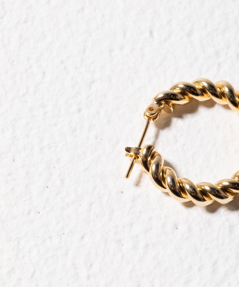 Twisted hoop earring / pierce / gold | Tostalgi Twisted hoop earring / pierce / gold | Tostalgi