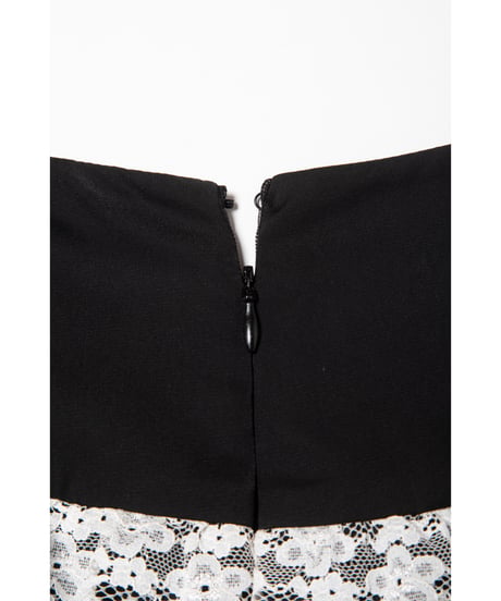 Frill dress / black