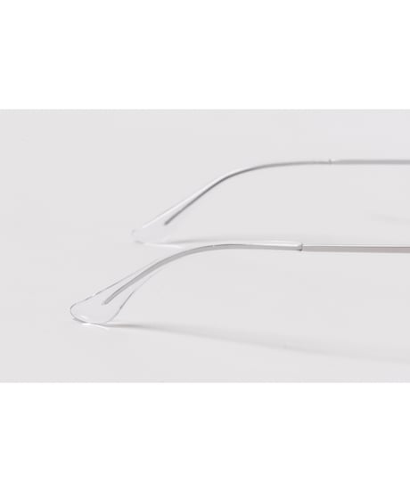 Clear glasses / clear