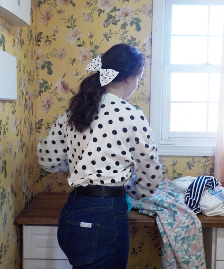 High neck long sleeve pocket tee / polka dots