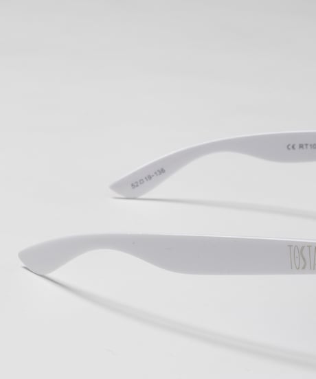 Square sunglasses / white