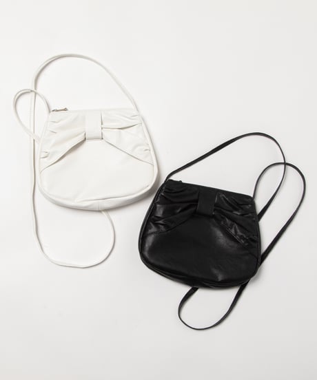 Ribbon leather shoulder bag / white
