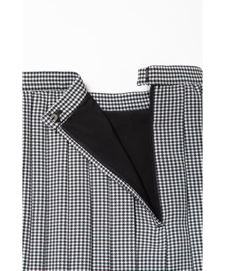 Pleated skirt / gingham plaid