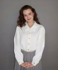 Collar blouse / white