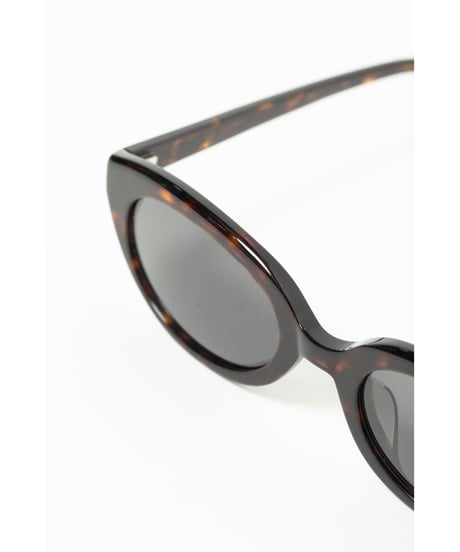 Tostalgic sunglasses / tortoiseshell