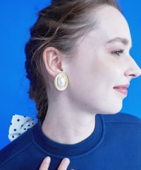 Pearl earring / pierce / gold