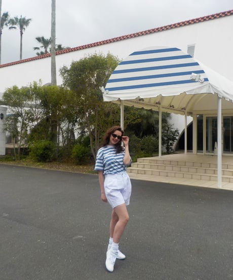 Color half pants / white