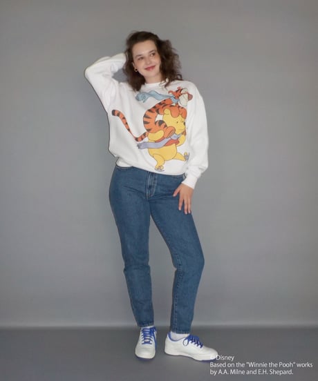 Winnie The Pooh sweatshirt / white
