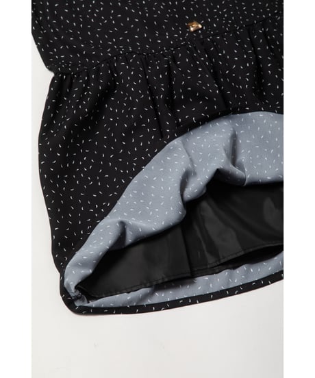 Square buttons dress / black