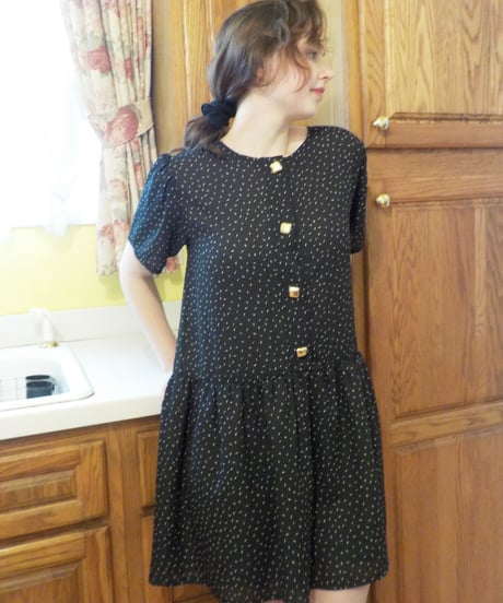 Square buttons dress / black