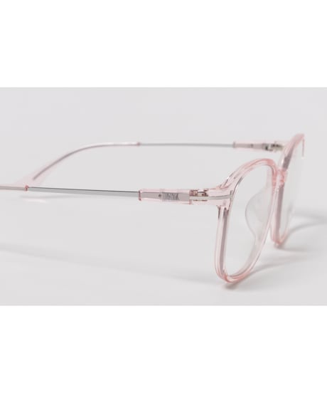 Clear glasses / pink