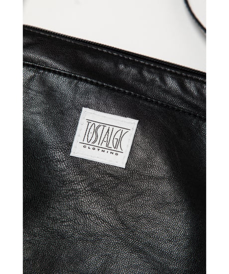 Ribbon leather shoulder bag / black