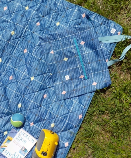 Tostalgic picnic sheet / purple