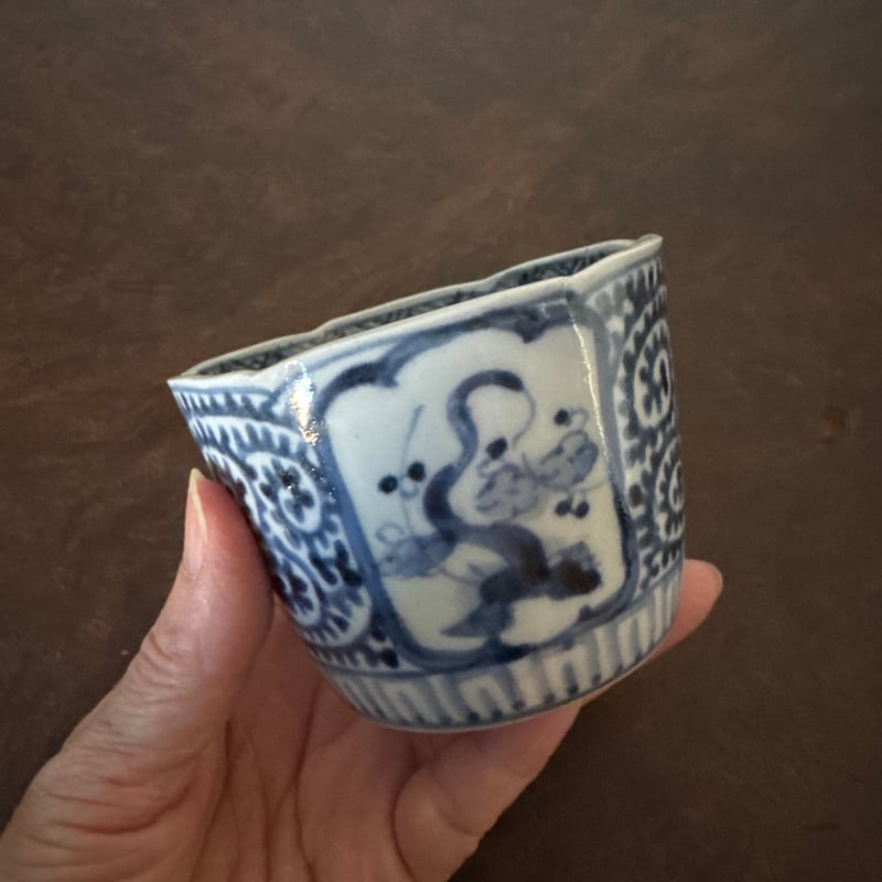 c539 蛸唐草 中猪口 5客 古伊万里 そばちょこ 蕎麦猪口 そば猪口 染付 古伊万里染付蛸唐草紋様 蕎麦猪口 4客セット | 古美術 希 のぞみ 美術