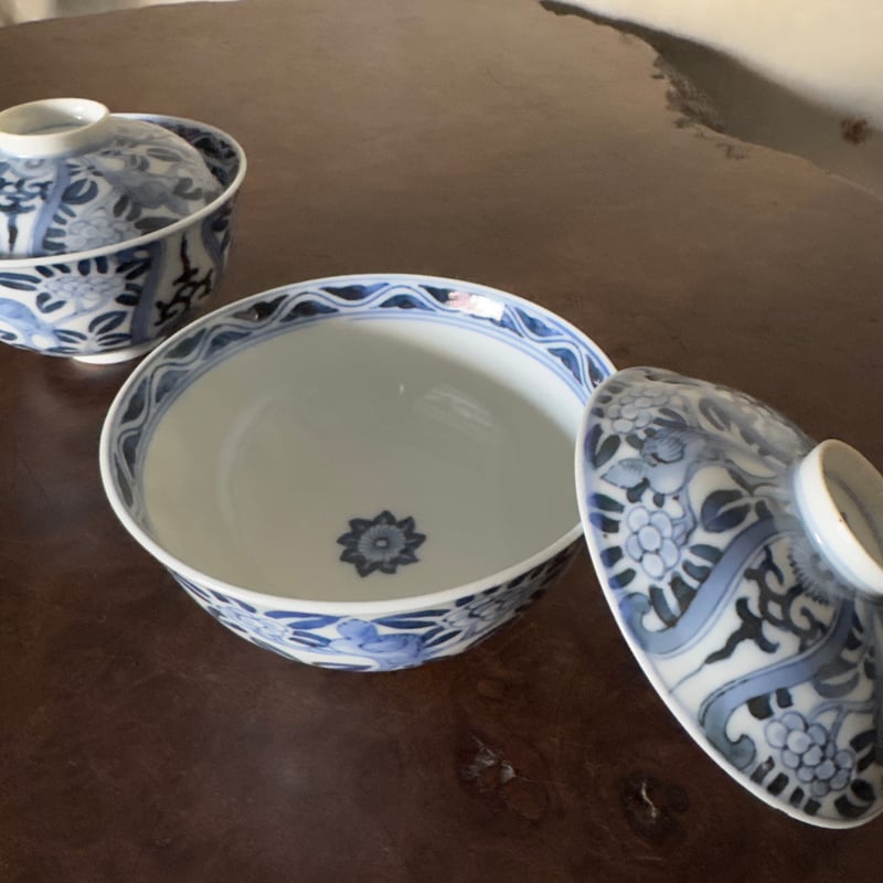平戸焼　古平戸　染付 花鳥文煎茶碗　3客　氷裂花文蓋碗　まとめて　C　R6872 平戸三河内焼「嘉久房」窯 染付花鳥文蓋茶碗 2客 | Kaikaroman ONLINE
