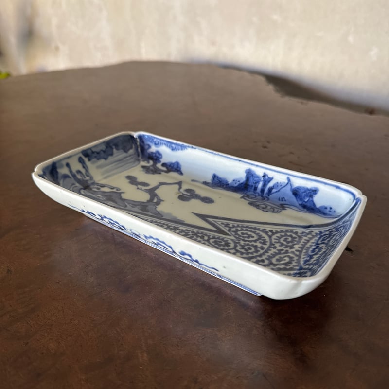 古伊万里 染付片身替り蛸唐草山水文 長皿 1客 | Kaikaroman ONLINE STORE