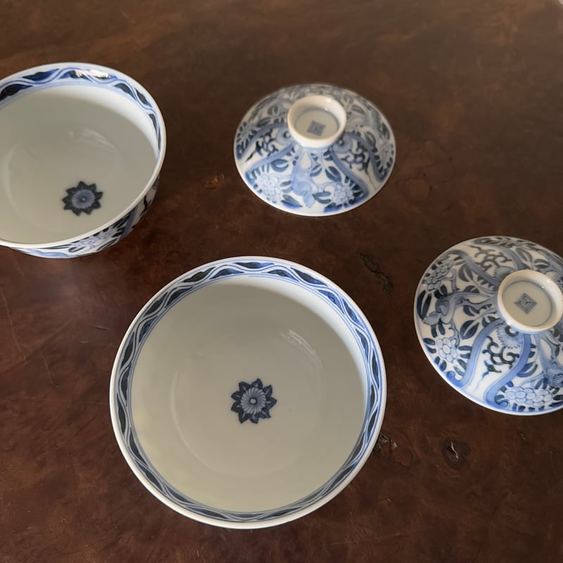 平戸焼　古平戸　染付 花鳥文煎茶碗　3客　氷裂花文蓋碗　まとめて　C　R6872 平戸三河内焼「嘉久房」窯 染付花鳥文蓋茶碗 2客 | Kaikaroman ONLINE