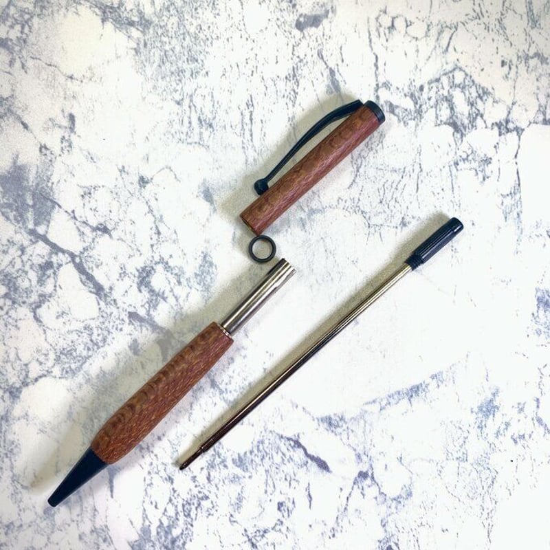 誰も持っていないチューリップウッドの回転式ボールペンです。希少価値あり　C WoodPen Craft/ウッドペンクラフト】Craft-P01 ボールペン