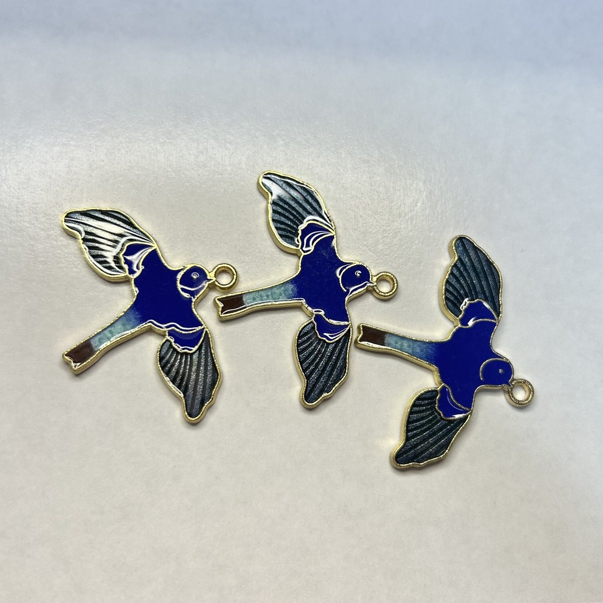 青い鳥チャーム（3個） | ソレイユ ハンドメイドパーツショップ