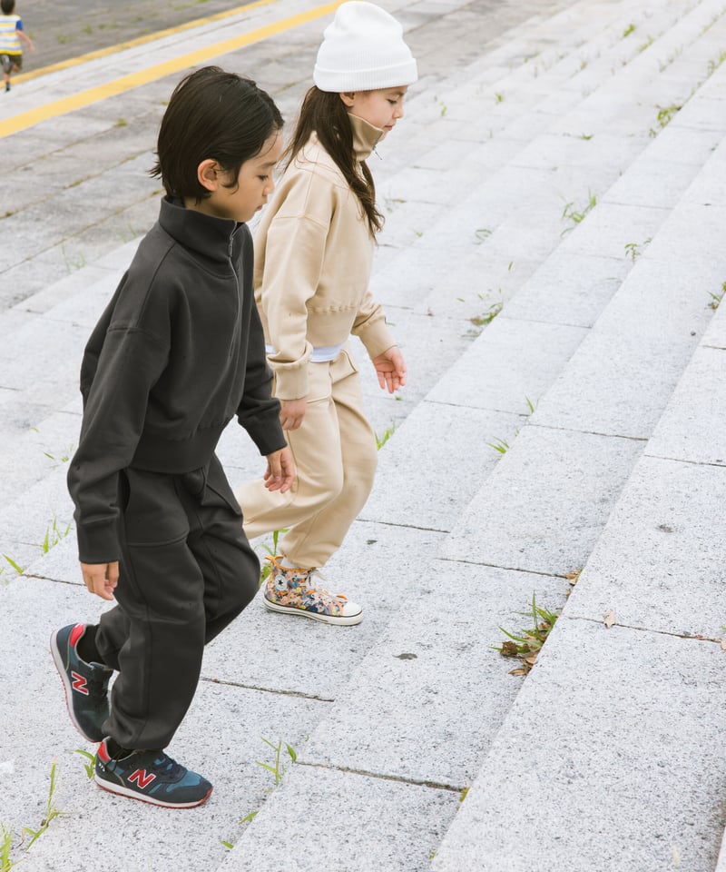 KIDS BIG COLLAR HALF ZIP TOP／キッズビッグカラーハーフジップ