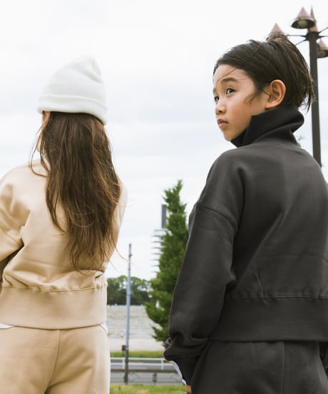 KIDS BIG COLLAR HALF ZIP TOP／キッズビッグカラーハーフジップトップ［TAG23A-012K］