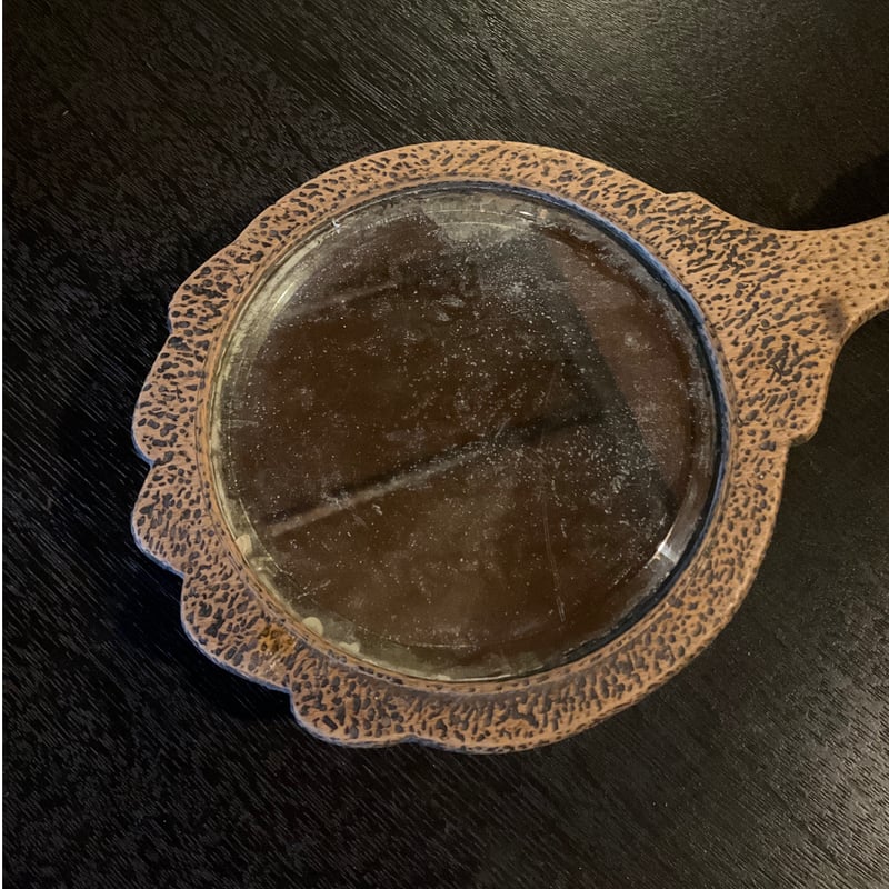 アール・・ヌーヴォーの手鏡 | 書架の周辺