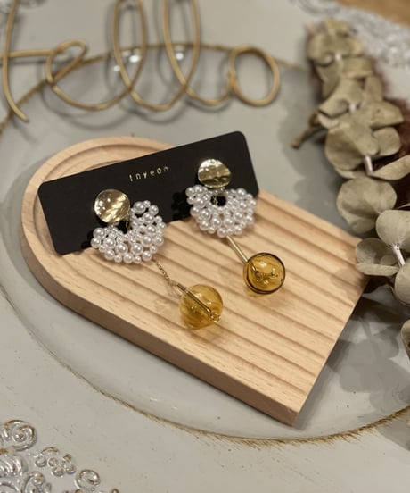 𝒩𝑜.013 飴色ブラウンガラス玉ピアス