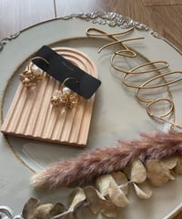 𝒩𝑜.006 パールタッセルフラワーフープピアス