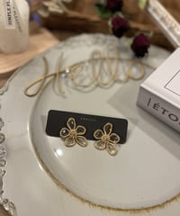 𝒩𝑜.26 ゴールドクリアフラワーピアス