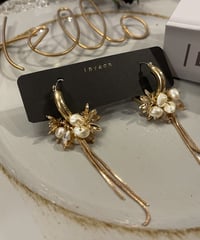 𝒩𝑜.28 ゴールドフープパール花チャームピアス 2way