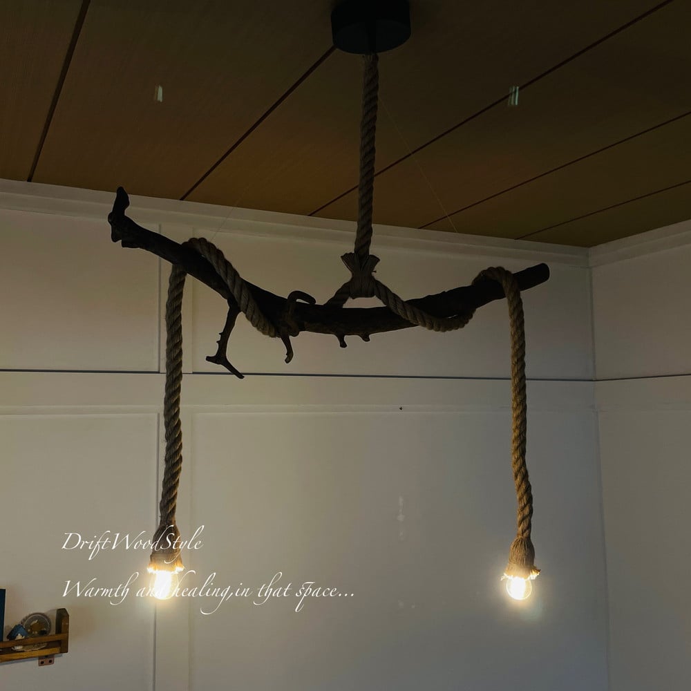 芸術的な造形の天然流木のペンダントライト 天井照明 シーリングライト