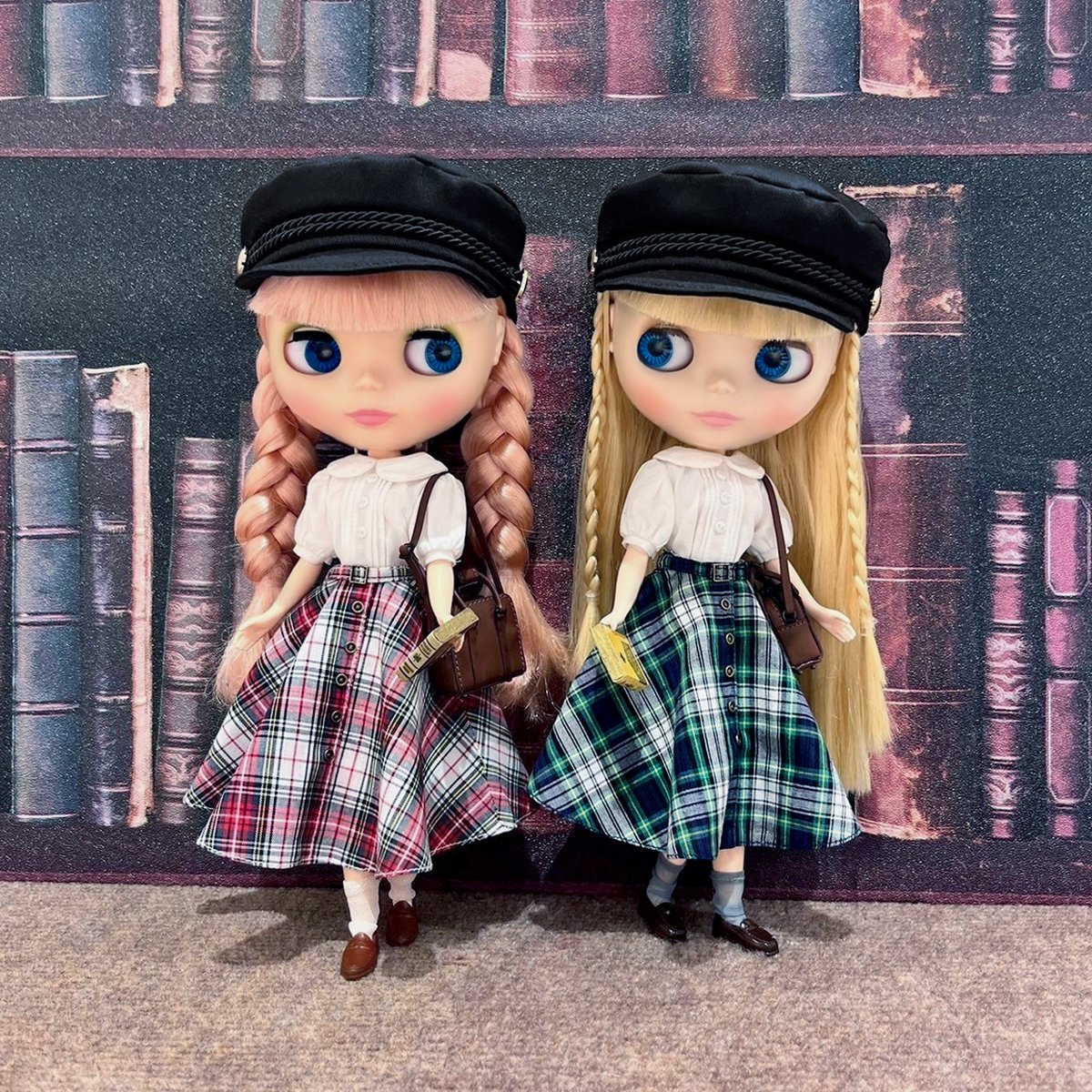 バックル付きチェックスカート ネイビー for 22cm dolls Dear