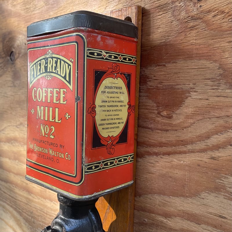 1900's 鮮やかなオレンジ色のブリキ缶壁掛けミル | 4BEANS COFFEE ROAS