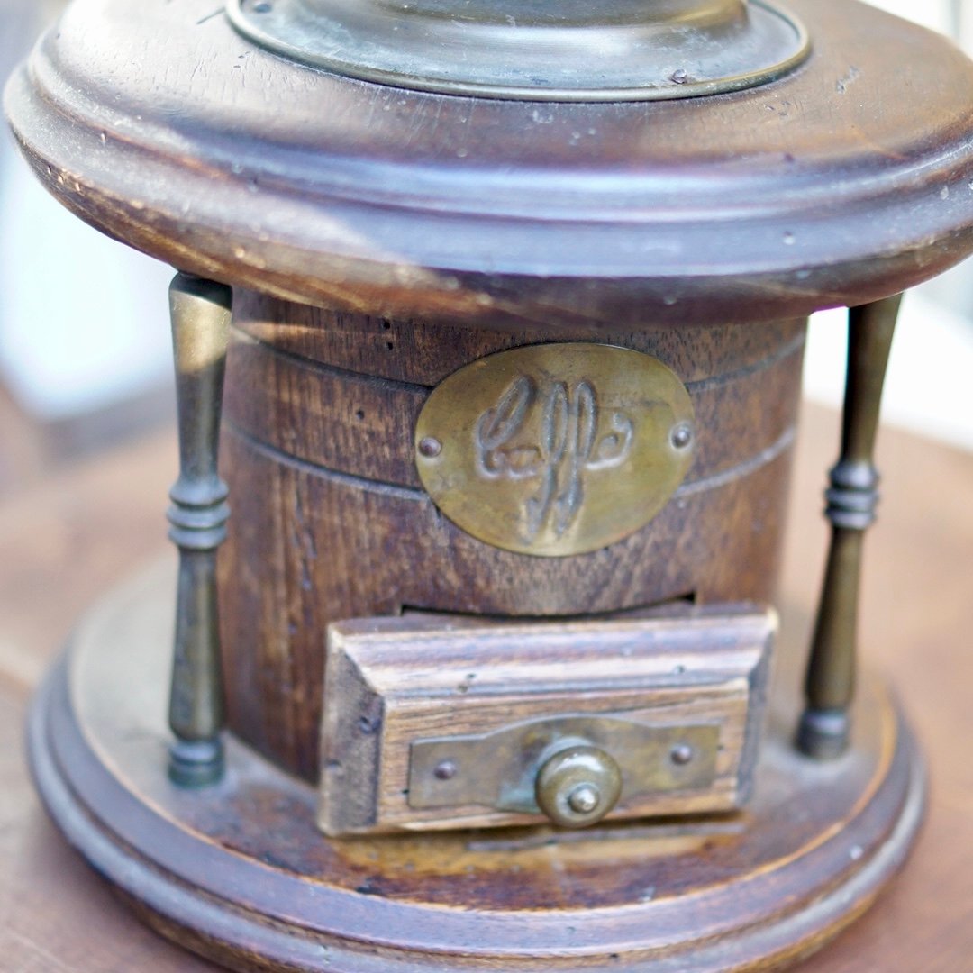 イタリア製 重厚な作りの高級コーヒーミル | 4BEANS COFFEE ROASTERS