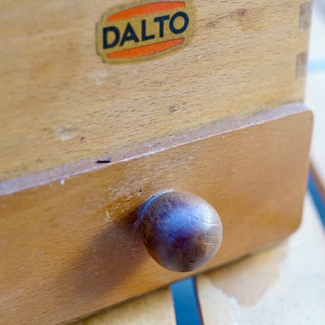 フランス製、グリーン×ウッドの可愛い、DALTO社製 コーヒーミル