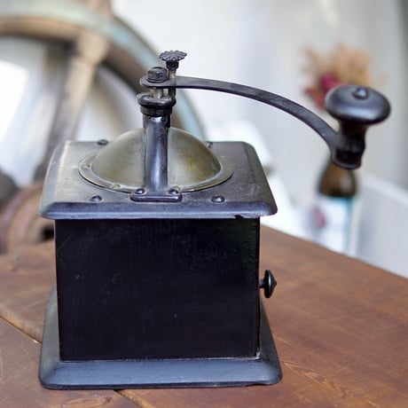 1880's　CROWN No.1 Coffee Mill（made by Landers,Frary & Clark)